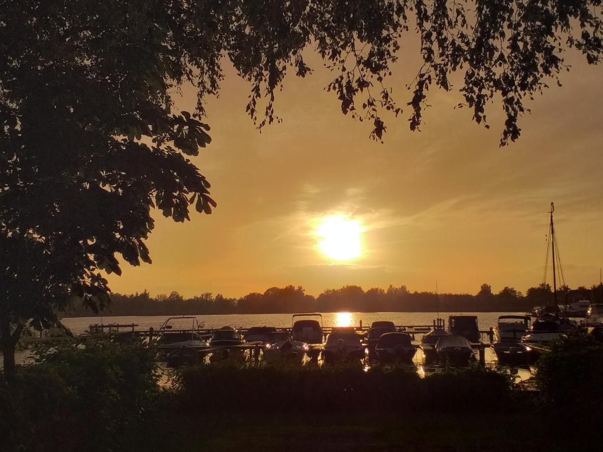 Camping Kleine Belterwijde, Trekkershut 외부 사진
